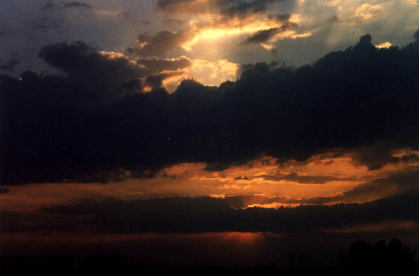 un coucher de soleil